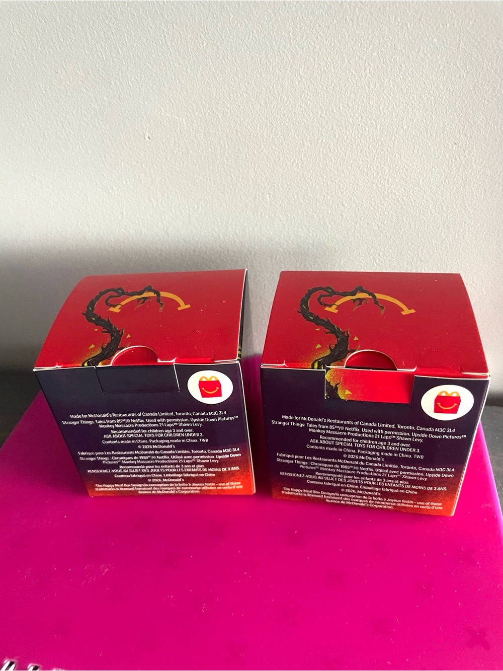 2 Stranger Things Vine Crawler Toy New In Box - Picture 2 of 4